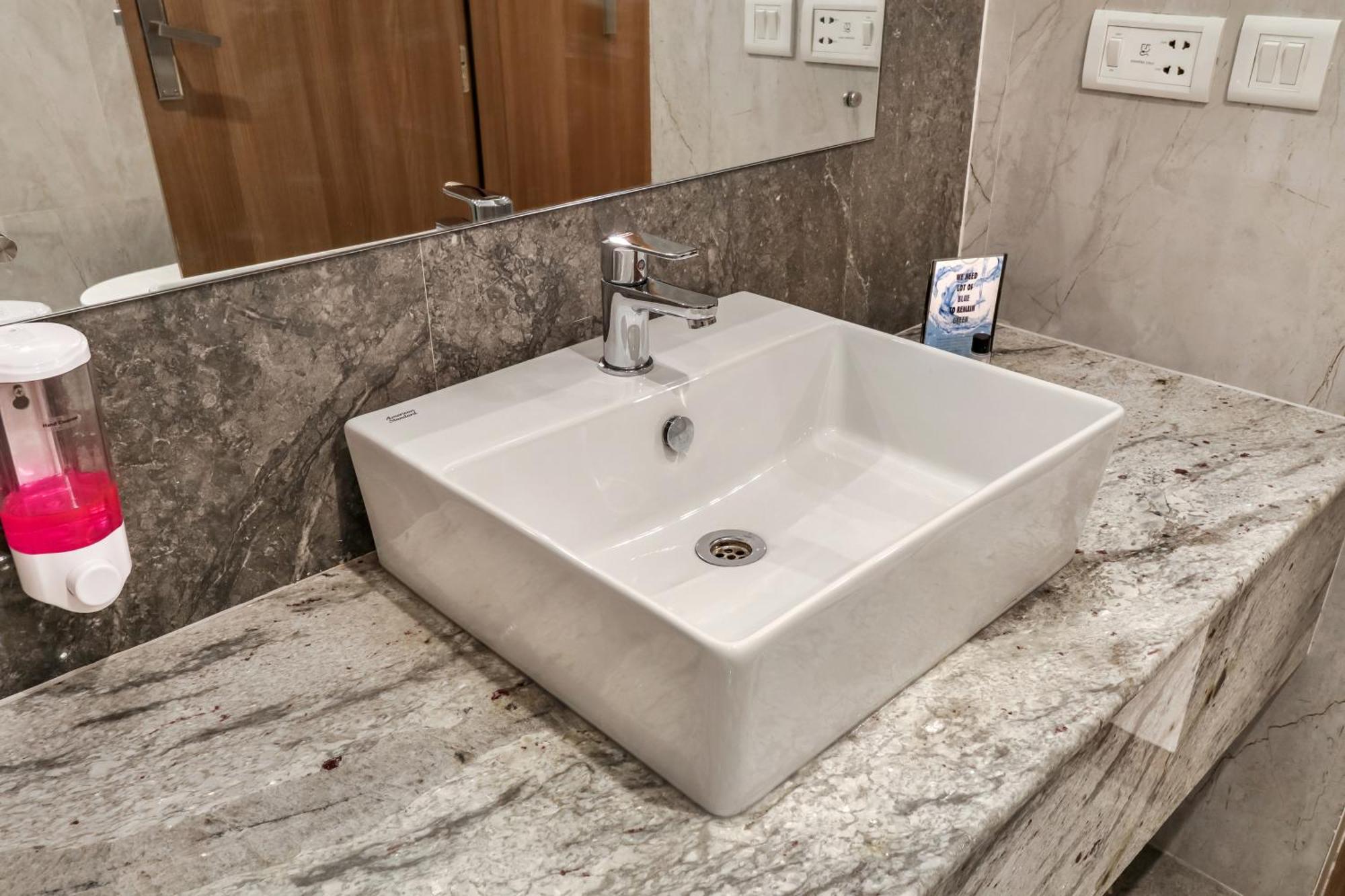 Starlit Suites Newtown כלכותה מראה חיצוני תמונה